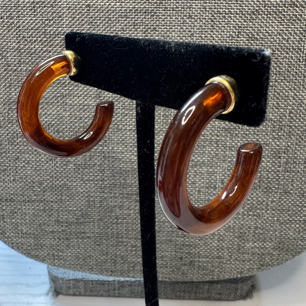 Vintage “ tortoise shell” Lucite Hoop Earrings